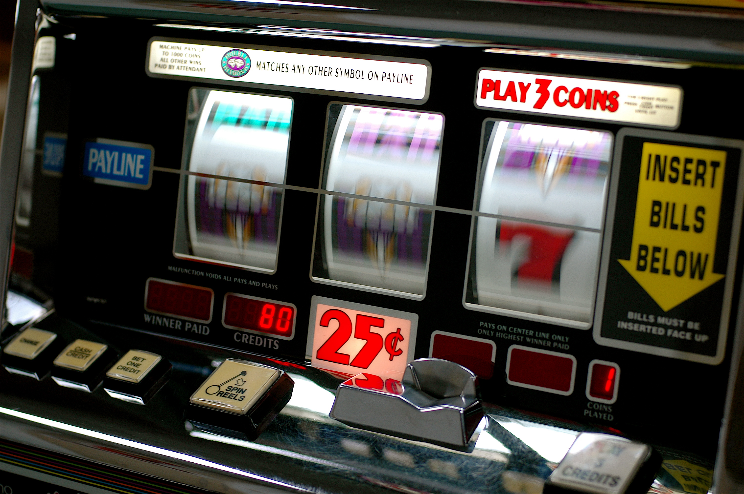 1. Understanding the Basics of Slot Machines