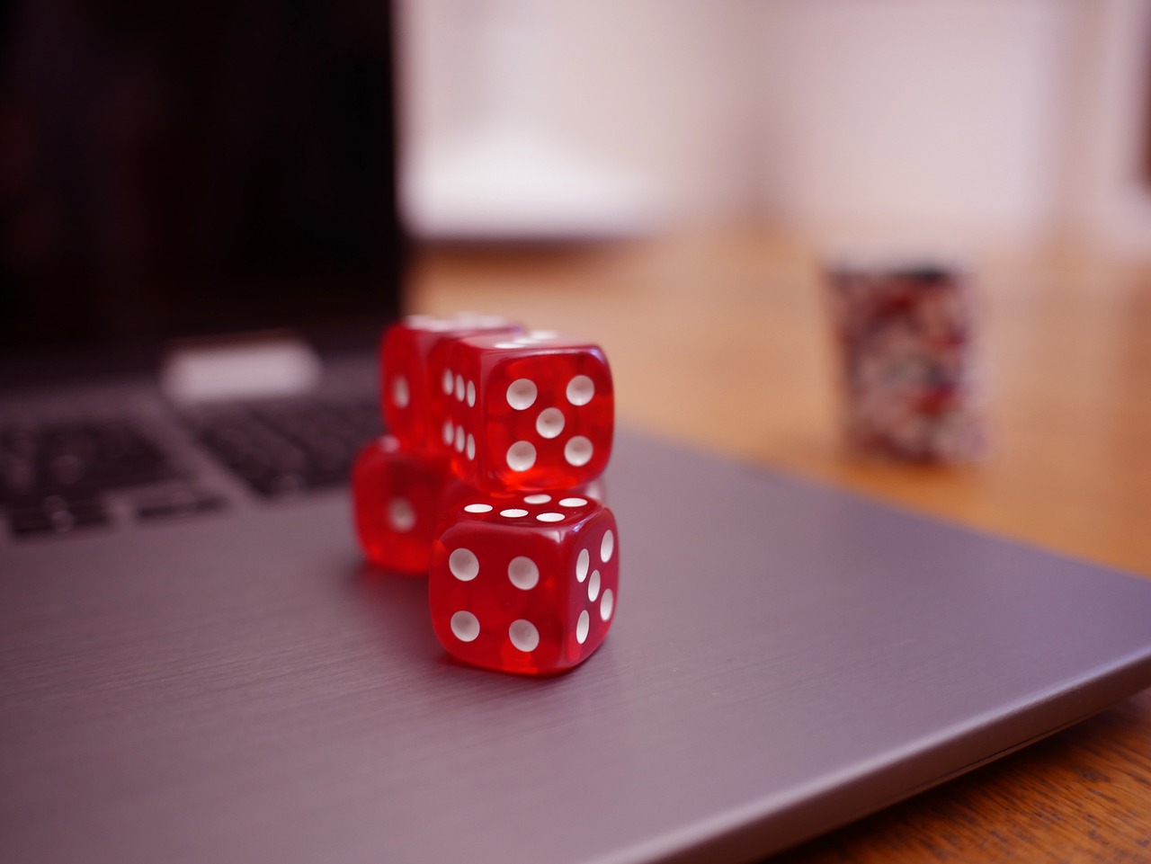 Analyzing ⁢Online Gambling ⁣Trends and Market⁣ Patterns